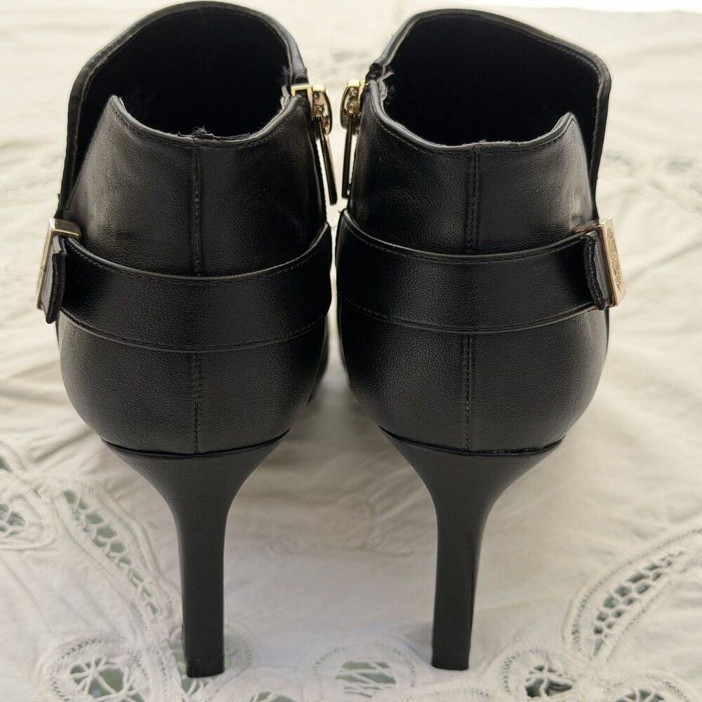 Vince Camuto Lokarie Black Leather Ankle Dress Booties Heels 7.5M 38 - Picture 7 of 11